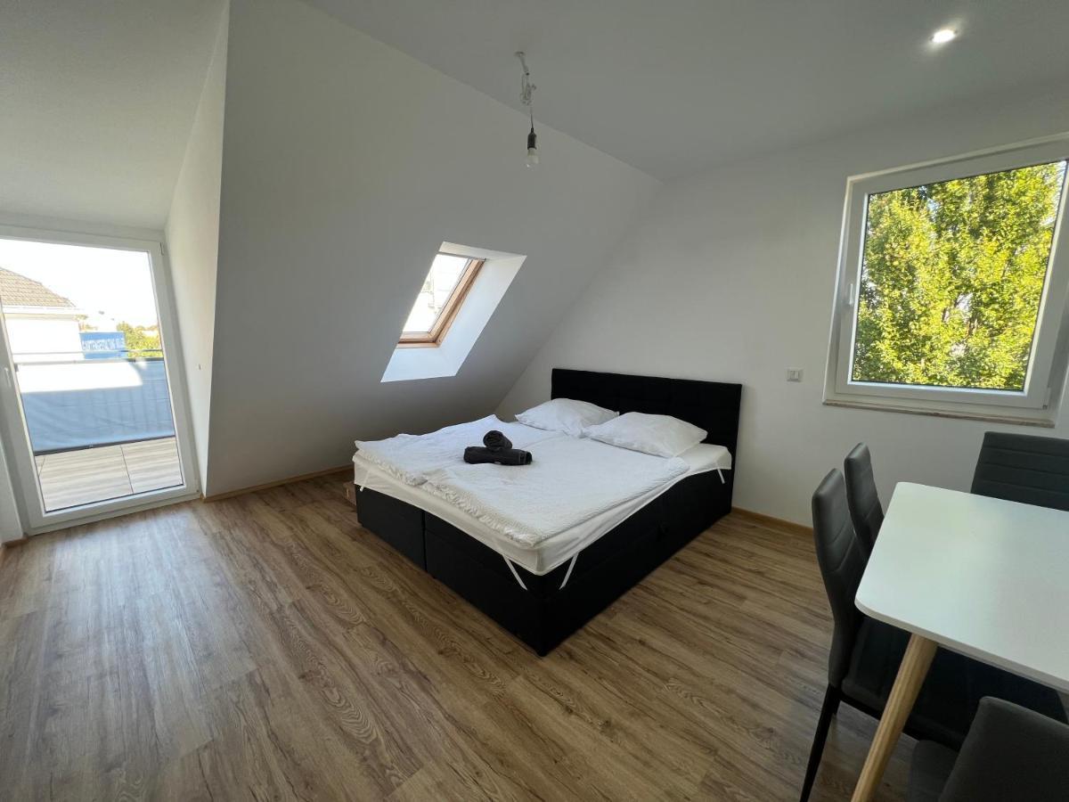 Semi 3A Neubauwohnung In Wien Fur 4 Personen Luaran gambar