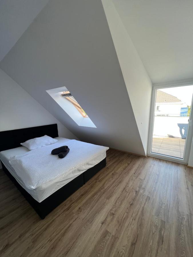 Semi 3A Neubauwohnung In Wien Fur 4 Personen Luaran gambar